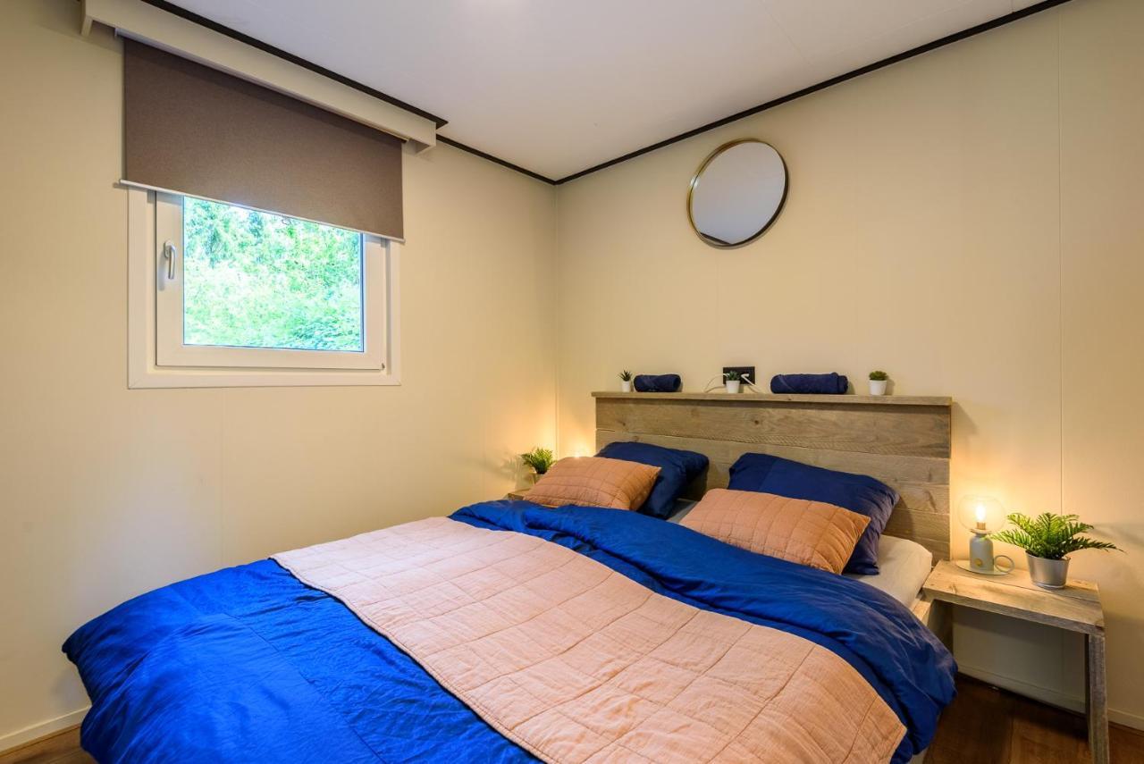 Chalet Met Eigen Tuin Aan De Veluwse Bosrand Путен Екстериор снимка